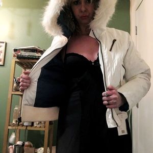 NWT All white furry hood puffer coat